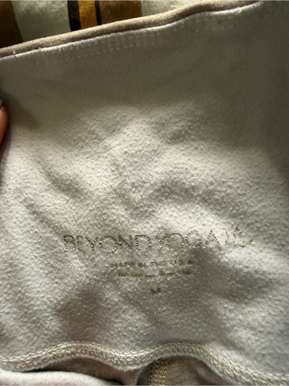 Beyond Yoga Cream Workout Set - Picture 2 of 3